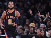 星空体育app-纽约尼克斯训练开放日；冲刺阶段伤情更新引欢呼；NBA季后赛在即；训练强度明显提升的简单介绍-星空体育app